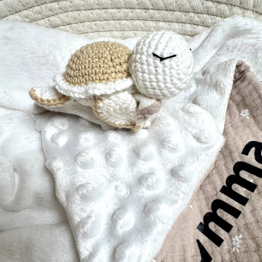 Doudou Lunéa, création artisanale douce pour bébé et personnalisable