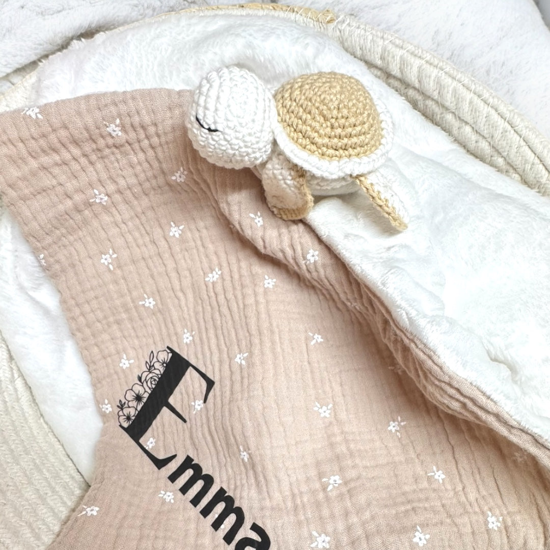 Doudou Lunéa, création artisanale douce pour bébé et personnalisable